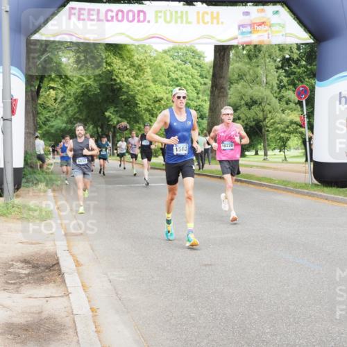 29.06.2025 - hella hamburg halbmarathon MichiJ http://msf.ph/oto/8220556 29.06.2025 10:24:18 Zwischen KM18-KM19 1562, 4050, 4740, 6032, 10771, 11559, 11898, 13419, 14603, 15115, 15991, 18220 meine-sportfotos.de