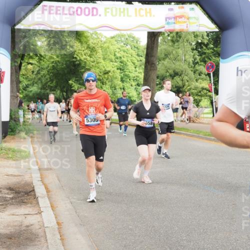 29.06.2025 - hella hamburg halbmarathon MichiJ http://msf.ph/oto/8220628 29.06.2025 10:48:45 Zwischen KM18-KM19 1188, 1568, 1726, 1823, 2582, 5299, 5305, 6602, 7658, 8730, 12125, 14574, 16128, 16145 meine-sportfotos.de