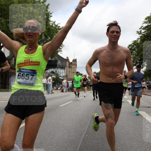 29.06.2025 - hella hamburg halbmarathon Yannick Fuchs http://msf.ph/oto/8220774 29.06.2025 10:46:03 20KM 2287, 2364, 2396, 2397, 2595, 2670, 2818, 4140, 4814, 5008, 5032, 5093, 5102, 5482, 6286, 6390, 6657, 7409, 7724, 7732, 8371, 8661, 8710, 9082, 9093, 9876, 10115, 11551, 11791, 12224, 12367, 12580, 13015, 13047, 13051, 13792, 14122, 14300, 14561, 15356, 15727, 15829, 15831, 16003, 16179, 16357, 16591, 17033, 17815, 17997, 18475, 18801, 18869, 18982 meine-sportfotos.de