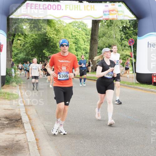 29.06.2025 - hella hamburg halbmarathon MichiJ http://msf.ph/oto/8220837 29.06.2025 10:48:45 Zwischen KM18-KM19 1188, 1568, 1726, 1823, 2582, 5299, 5305, 6602, 7658, 8730, 12125, 14574, 16128, 16145 meine-sportfotos.de