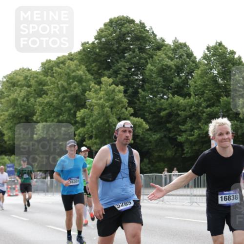 29.06.2025 - hella hamburg halbmarathon Jannik Wohlers http://msf.ph/oto/8220904 29.06.2025 10:27:19 Lombardsbrücke 2080, 3389, 5177, 5285, 6214, 7764, 7978, 8085, 9688, 10158, 10412, 10413, 12823, 13043, 13860, 14206, 15607, 16569, 16804, 16838, 17427, 17791, 18012, 18301, 18626 meine-sportfotos.de