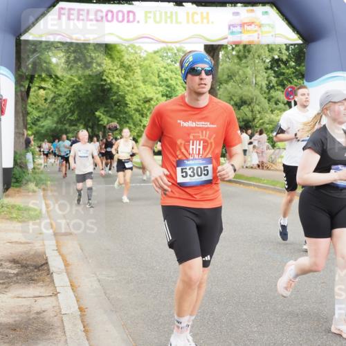 29.06.2025 - hella hamburg halbmarathon MichiJ http://msf.ph/oto/8220934 29.06.2025 10:48:46 Zwischen KM18-KM19 1188, 1726, 1823, 2582, 5299, 5305, 6602, 7636, 7658, 8730, 12125, 14574, 16128, 16145, 17383 meine-sportfotos.de
