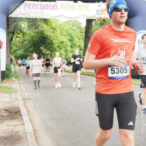 29.06.2025 - hella hamburg halbmarathon MichiJ http://msf.ph/oto/8221086 29.06.2025 10:48:46 Zwischen KM18-KM19 1188, 1726, 1823, 2582, 5299, 5305, 6602, 7636, 7658, 8730, 12125, 14574, 16128, 16145, 17383 meine-sportfotos.de