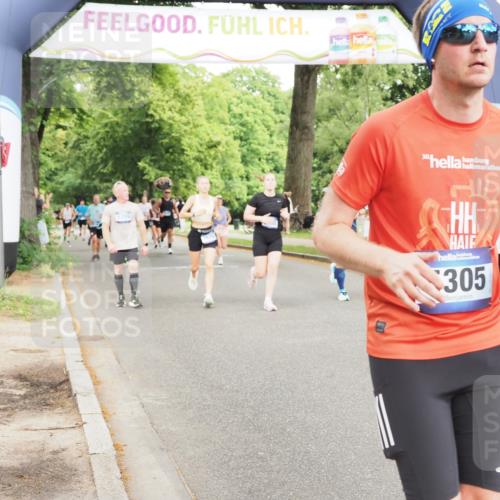 29.06.2025 - hella hamburg halbmarathon MichiJ http://msf.ph/oto/8221141 29.06.2025 10:48:46 Zwischen KM18-KM19 1188, 1726, 1823, 2582, 5299, 5305, 6602, 7636, 7658, 8730, 12125, 14574, 16128, 16145, 17383 meine-sportfotos.de