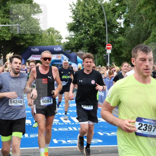 29.06.2025 - hella hamburg halbmarathon Zöllner http://msf.ph/oto/8221178 29.06.2025 10:52:19 Ziel 4419, 4587, 4837, 5032, 5087, 5482, 6164, 6897, 7896, 9074, 9082, 12135, 13707, 14300, 15275, 15446, 16003, 16320, 16591, 17130, 17773, 18475 meine-sportfotos.de