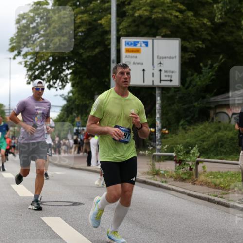 29.06.2025 - hella hamburg halbmarathon Yannick Fuchs http://msf.ph/oto/8221187 29.06.2025 10:46:05 20KM 2287, 2364, 2396, 2397, 2595, 2670, 2818, 4140, 4814, 5008, 5032, 5093, 5102, 5482, 6286, 6390, 6657, 7409, 7724, 7732, 8371, 8661, 8710, 8977, 9082, 9093, 9876, 10115, 11551, 11791, 12367, 12580, 13015, 13047, 13051, 13792, 14122, 14300, 14561, 15356, 15427, 15727, 15829, 15831, 16003, 16179, 16357, 16591, 17815, 17997, 18475, 18801, 18869, 18982 meine-sportfotos.de