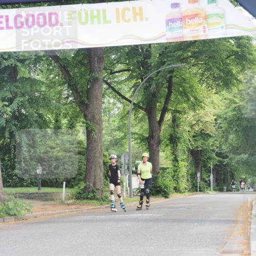 29.06.2025 - hella hamburg halbmarathon KatJ http://msf.ph/oto/8221364 29.06.2025 09:37:37 Zwischen KM18-KM19  meine-sportfotos.de