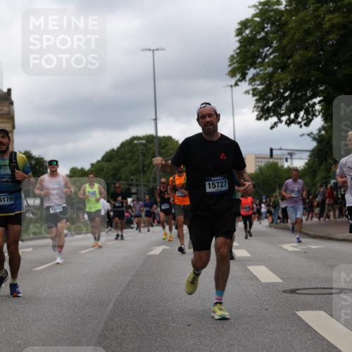 29.06.2025 - hella hamburg halbmarathon Yannick Fuchs http://msf.ph/oto/8221577 29.06.2025 10:46:07 20KM 2287, 2396, 2397, 2595, 4140, 4814, 5008, 5032, 5093, 5102, 5399, 5482, 6286, 6390, 6657, 7130, 7409, 7724, 7732, 8139, 8371, 8661, 8710, 8977, 9082, 9093, 9876, 10115, 11551, 12367, 12580, 13015, 13047, 13051, 13327, 13792, 14122, 14300, 14561, 15356, 15427, 15727, 15829, 15831, 16003, 16179, 16357, 16591, 17997, 18475, 18801, 18869, 18982 meine-sportfotos.de
