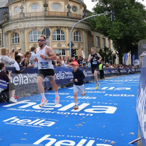 29.06.2025 - hella hamburg halbmarathon Strokosch-Dieckow http://msf.ph/oto/8221651 29.06.2025 10:29:11 Ziel 3043, 8473, 10171, 12287, 12337, 14395, 16157, 19194 meine-sportfotos.de
