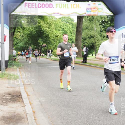 29.06.2025 - hella hamburg halbmarathon MichiJ http://msf.ph/oto/8221670 29.06.2025 10:24:27 Zwischen KM18-KM19 1889, 4944, 5554, 12751, 13252, 14629, 14841, 16123, 17022, 17306, 17643, 18183 meine-sportfotos.de