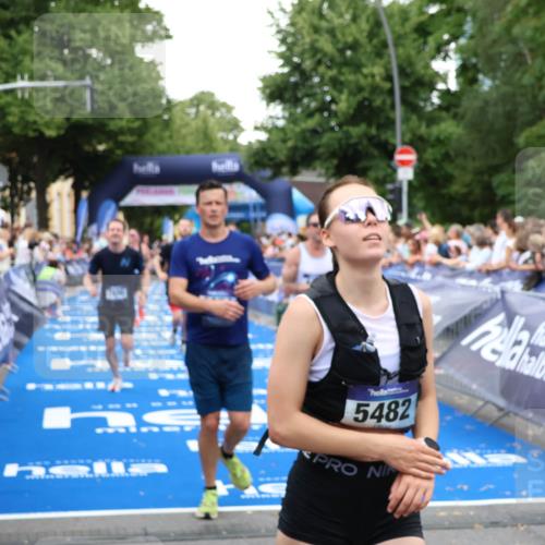 29.06.2025 - hella hamburg halbmarathon Zöllner http://msf.ph/oto/8221854 29.06.2025 10:52:23 Ziel 4140, 4419, 4587, 6164, 7896, 9074, 13211, 13707, 15144, 15446, 17773, 17997 meine-sportfotos.de