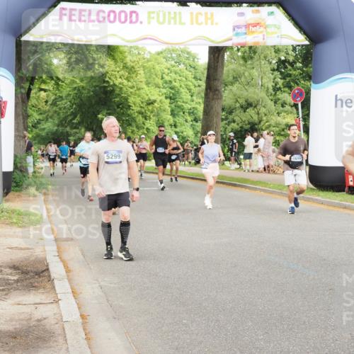 29.06.2025 - hella hamburg halbmarathon MichiJ http://msf.ph/oto/8221865 29.06.2025 10:48:49 Zwischen KM18-KM19 1726, 1823, 2582, 5299, 5305, 6602, 7636, 7658, 8730, 17383, 19242 meine-sportfotos.de