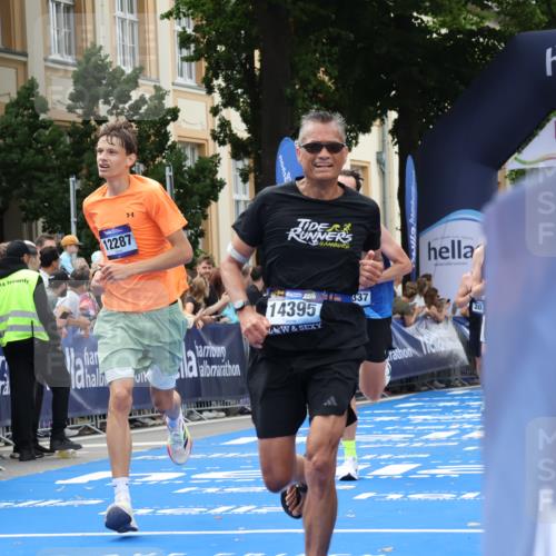 29.06.2025 - hella hamburg halbmarathon Strokosch-Dieckow http://msf.ph/oto/8221911 29.06.2025 10:29:19 Ziel 2075, 8975, 9571, 10156, 12234, 12287, 12337, 13838, 14164, 14395, 15880, 16118, 18737, 19203 meine-sportfotos.de