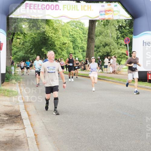 29.06.2025 - hella hamburg halbmarathon MichiJ http://msf.ph/oto/8221955 29.06.2025 10:48:49 Zwischen KM18-KM19 1726, 1823, 2582, 5299, 5305, 6602, 7636, 7658, 8730, 17383, 19242 meine-sportfotos.de