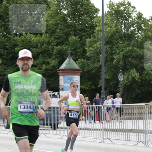 29.06.2025 - hella hamburg halbmarathon Jannik Wohlers http://msf.ph/oto/8221969 29.06.2025 10:27:22 Lombardsbrücke 1148, 2080, 3389, 5177, 6214, 7764, 7978, 8085, 9688, 10412, 10413, 12823, 13043, 13860, 14206, 15607, 16569, 16804, 16838, 17427, 18012, 18301, 18626 meine-sportfotos.de