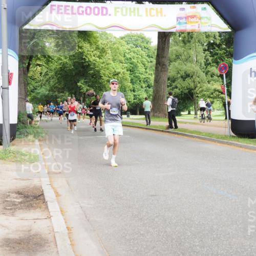 29.06.2025 - hella hamburg halbmarathon MichiJ http://msf.ph/oto/8222000 29.06.2025 10:24:32 Zwischen KM18-KM19 10477, 13252, 14629, 15621, 16123, 17022, 17643, 18183 meine-sportfotos.de