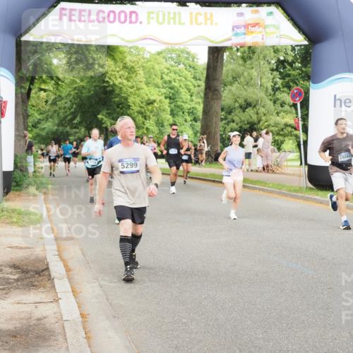 29.06.2025 - hella hamburg halbmarathon MichiJ http://msf.ph/oto/8222069 29.06.2025 10:48:50 Zwischen KM18-KM19 1726, 1823, 5299, 5305, 6602, 7636, 7658, 8045, 8730, 9928, 17383, 19242 meine-sportfotos.de
