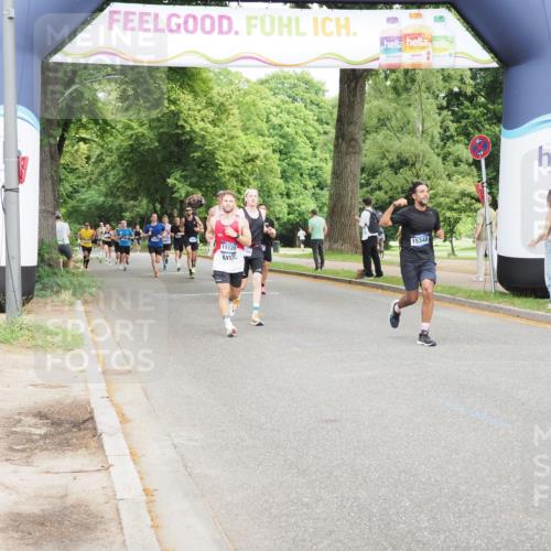 29.06.2025 - hella hamburg halbmarathon MichiJ http://msf.ph/oto/8222302 29.06.2025 10:24:35 Zwischen KM18-KM19 6704, 10477, 13798, 15348, 15621, 16123, 17643 meine-sportfotos.de