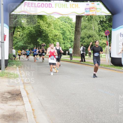 29.06.2025 - hella hamburg halbmarathon MichiJ http://msf.ph/oto/8222318 29.06.2025 10:24:36 Zwischen KM18-KM19 6704, 10477, 11120, 13798, 15348, 15621 meine-sportfotos.de