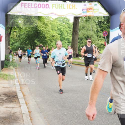 29.06.2025 - hella hamburg halbmarathon MichiJ http://msf.ph/oto/8222554 29.06.2025 10:48:52 Zwischen KM18-KM19 1674, 6602, 7636, 8045, 8478, 9928, 11968, 17383, 19242 meine-sportfotos.de