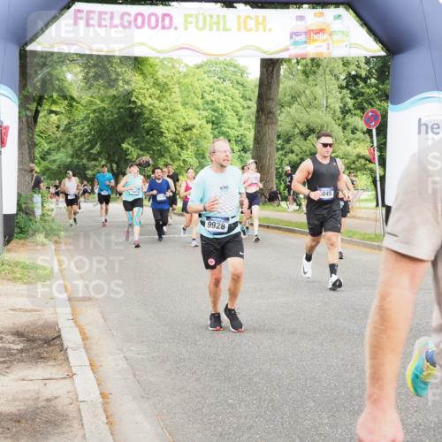 29.06.2025 - hella hamburg halbmarathon MichiJ http://msf.ph/oto/8222568 29.06.2025 10:48:52 Zwischen KM18-KM19 1674, 6602, 7636, 8045, 8478, 9928, 11968, 17383, 19242 meine-sportfotos.de