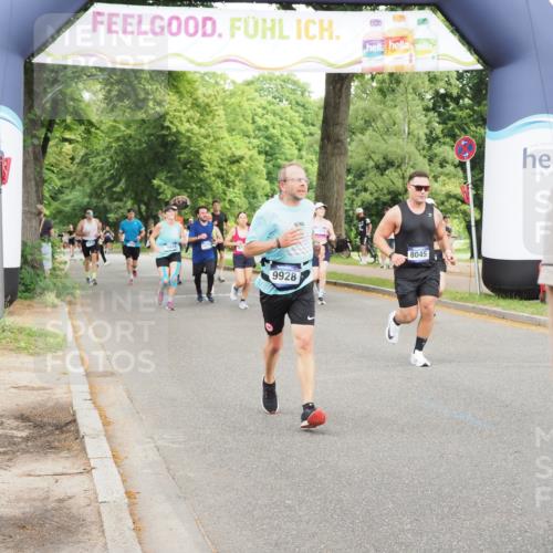 29.06.2025 - hella hamburg halbmarathon MichiJ http://msf.ph/oto/8222588 29.06.2025 10:48:53 Zwischen KM18-KM19 1674, 6602, 6752, 7636, 8045, 8478, 9928, 11968, 13868, 15859, 17383, 19242 meine-sportfotos.de