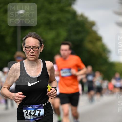 29.06.2025 - hella hamburg halbmarathon Dr. Thomas Lammeyer http://msf.ph/oto/8222597 29.06.2025 10:13:01 Kennedybrücke 1147, 1823, 2427, 2978, 3762, 4592, 4859, 5885, 6674, 7198, 9718, 9823, 9951, 9958, 10035, 10092, 10194, 10609, 10857 meine-sportfotos.de