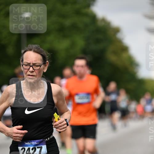 29.06.2025 - hella hamburg halbmarathon Dr. Thomas Lammeyer http://msf.ph/oto/8222646 29.06.2025 10:13:01 Kennedybrücke 1147, 1823, 2427, 2978, 3762, 4592, 4859, 5885, 6674, 7198, 9718, 9823, 9951, 9958, 10035, 10092, 10194, 10609, 10857 meine-sportfotos.de