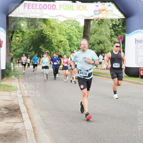 29.06.2025 - hella hamburg halbmarathon MichiJ http://msf.ph/oto/8222714 29.06.2025 10:48:53 Zwischen KM18-KM19 1674, 6602, 6752, 7636, 8045, 8478, 9928, 11968, 13868, 15859, 17383, 19242 meine-sportfotos.de