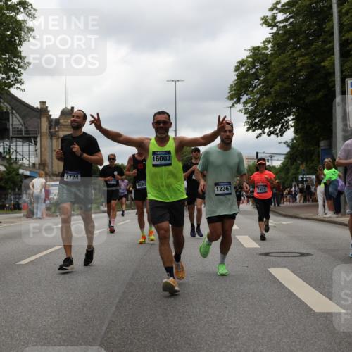 29.06.2025 - hella hamburg halbmarathon Yannick Fuchs http://msf.ph/oto/8222850 29.06.2025 10:46:12 20KM 2287, 2397, 2595, 4140, 4557, 4837, 5032, 5093, 5116, 5399, 5482, 6390, 7130, 7312, 7409, 7724, 7732, 8139, 8661, 8977, 9082, 9093, 9145, 9876, 10115, 11459, 11551, 12367, 12580, 13047, 13051, 13327, 14122, 14300, 14561, 15001, 15275, 15356, 15427, 15506, 15727, 15829, 15831, 16003, 16179, 16357, 16591, 17997, 18801, 18982 meine-sportfotos.de