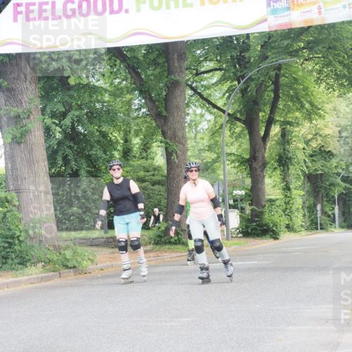 29.06.2025 - hella hamburg halbmarathon KatJ http://msf.ph/oto/8222872 29.06.2025 09:37:57 Zwischen KM18-KM19  meine-sportfotos.de
