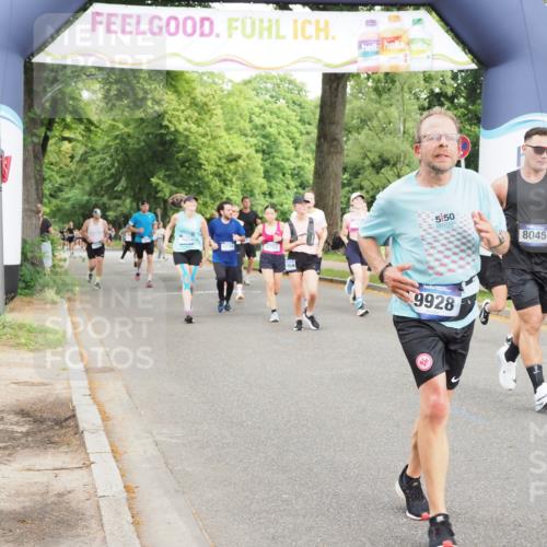 29.06.2025 - hella hamburg halbmarathon MichiJ http://msf.ph/oto/8222974 29.06.2025 10:48:54 Zwischen KM18-KM19 1674, 6752, 7636, 8045, 8478, 9928, 10766, 11670, 11968, 13868, 15859, 17383, 19242 meine-sportfotos.de