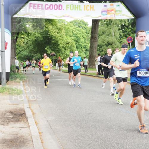 29.06.2025 - hella hamburg halbmarathon MichiJ http://msf.ph/oto/8223093 29.06.2025 10:24:42 Zwischen KM18-KM19 3809, 6704, 10384, 11120, 12044, 12447, 13798, 14622, 15348, 15415, 15931, 17691, 18237 meine-sportfotos.de