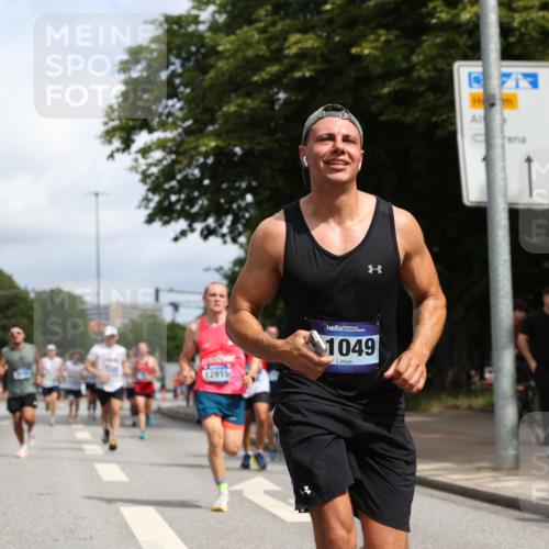 29.06.2025 - hella hamburg halbmarathon Yannick Fuchs http://msf.ph/oto/8223099 29.06.2025 10:33:11 20KM 1710, 2262, 2296, 2719, 2745, 2849, 3014, 3431, 4148, 5091, 5248, 6095, 6684, 7110, 8091, 9403, 10218, 11049, 11281, 11282, 11379, 12137, 12915, 13755, 14688, 14905, 15372, 16075, 16280, 17154, 17623, 17646, 17722, 18761, 19004, 19151 meine-sportfotos.de