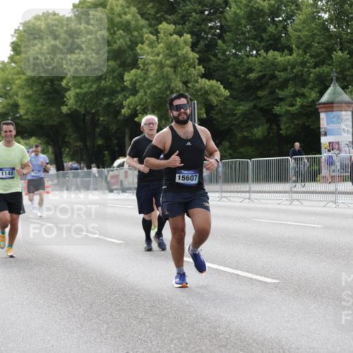 29.06.2025 - hella hamburg halbmarathon Jannik Wohlers http://msf.ph/oto/8223110 29.06.2025 10:27:29 Lombardsbrücke 1148, 2080, 3389, 5177, 5847, 6632, 7497, 7978, 9567, 9688, 11692, 11739, 12780, 12823, 13043, 13860, 15607, 15608, 16569, 16804, 16838, 18301, 18626 meine-sportfotos.de