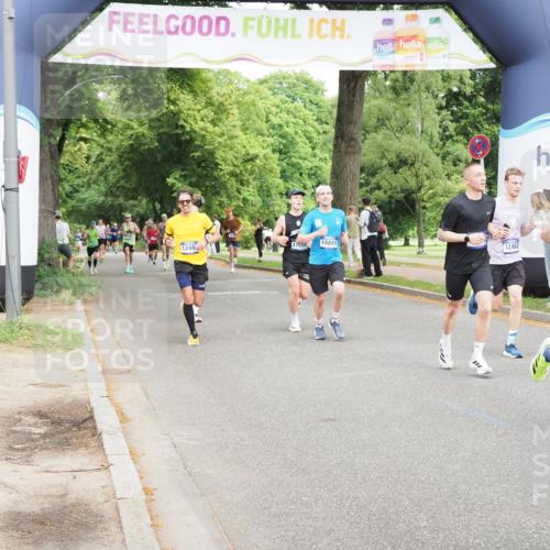 29.06.2025 - hella hamburg halbmarathon MichiJ http://msf.ph/oto/8223155 29.06.2025 10:24:43 Zwischen KM18-KM19 3809, 10384, 10877, 11120, 12044, 12447, 12462, 13798, 14622, 15348, 15415, 15931, 17691, 18237, 18841 meine-sportfotos.de