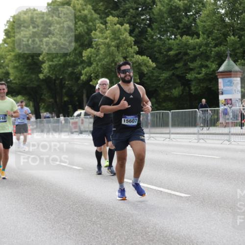 29.06.2025 - hella hamburg halbmarathon Jannik Wohlers http://msf.ph/oto/8223161 29.06.2025 10:27:29 Lombardsbrücke 1148, 2080, 3389, 5177, 5847, 6632, 7497, 7978, 9567, 9688, 11692, 11739, 12780, 12823, 13043, 13860, 15607, 15608, 16569, 16804, 16838, 18301, 18626 meine-sportfotos.de