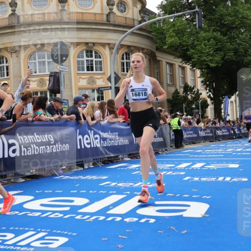 29.06.2025 - hella hamburg halbmarathon Strokosch-Dieckow http://msf.ph/oto/8223233 29.06.2025 10:29:43 Ziel 7186, 13374, 16818, 19202 meine-sportfotos.de