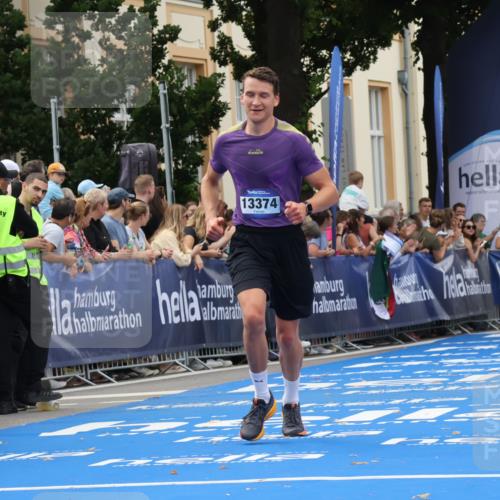 29.06.2025 - hella hamburg halbmarathon Strokosch-Dieckow http://msf.ph/oto/8223255 29.06.2025 10:29:45 Ziel 7186, 13374, 16818, 19202 meine-sportfotos.de