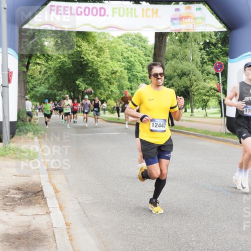 29.06.2025 - hella hamburg halbmarathon MichiJ http://msf.ph/oto/8223271 29.06.2025 10:24:45 Zwischen KM18-KM19 3809, 10384, 10877, 12044, 12447, 12462, 14622, 15415, 15931, 17691, 18237, 18841 meine-sportfotos.de