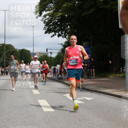 29.06.2025 - hella hamburg halbmarathon Yannick Fuchs http://msf.ph/oto/8223311 29.06.2025 10:33:12 20KM 1710, 2262, 2296, 2719, 2745, 2849, 3014, 3431, 4148, 5091, 5248, 6095, 6684, 7110, 8091, 9403, 10218, 11049, 11055, 11281, 11282, 11379, 12137, 12915, 13755, 13800, 14905, 15372, 16075, 16280, 17154, 17623, 17646, 17722, 18761, 19004, 19151 meine-sportfotos.de