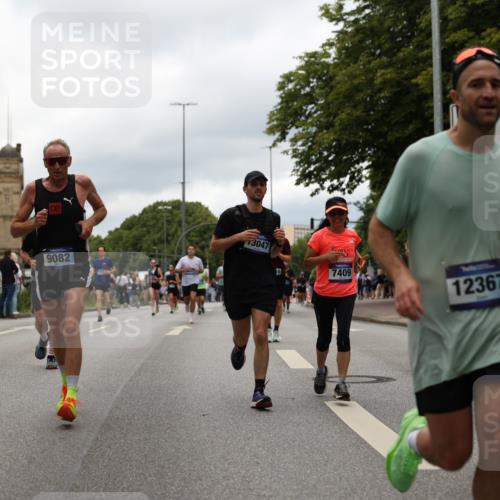 29.06.2025 - hella hamburg halbmarathon Yannick Fuchs http://msf.ph/oto/8223404 29.06.2025 10:46:13 20KM 2287, 2397, 2595, 4140, 4557, 4837, 5032, 5093, 5116, 5399, 5482, 6390, 6562, 7130, 7312, 7409, 7724, 7732, 8139, 8661, 8977, 9082, 9093, 9145, 9876, 10115, 11459, 11551, 12367, 12580, 13047, 13051, 13327, 14122, 14300, 14561, 15001, 15275, 15356, 15427, 15506, 15727, 15829, 15831, 16003, 16179, 16357, 16591, 18801 meine-sportfotos.de
