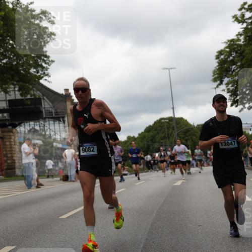 29.06.2025 - hella hamburg halbmarathon Yannick Fuchs http://msf.ph/oto/8223457 29.06.2025 10:46:14 20KM 2287, 2595, 4140, 4557, 4558, 4837, 5032, 5093, 5116, 5399, 5482, 6390, 6561, 6562, 7130, 7312, 7409, 7724, 7732, 8139, 8661, 8977, 9082, 9093, 9145, 9876, 10115, 11459, 11551, 12367, 13047, 13051, 13327, 14122, 14300, 14561, 15001, 15275, 15427, 15506, 15690, 15727, 15829, 15831, 16003, 16179, 16357, 16591, 18801 meine-sportfotos.de