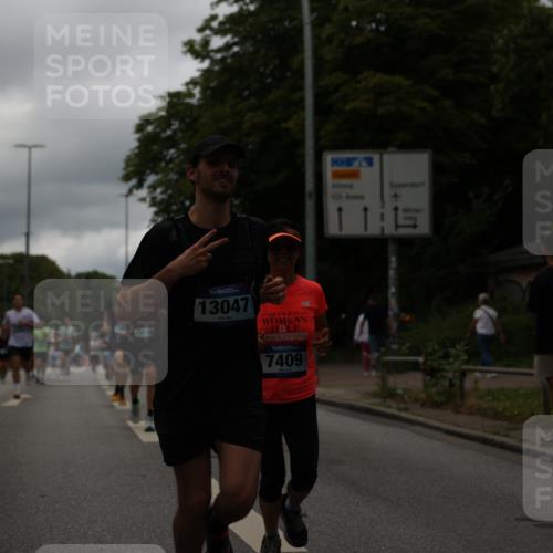 29.06.2025 - hella hamburg halbmarathon Yannick Fuchs http://msf.ph/oto/8223480 29.06.2025 10:46:15 20KM 2287, 2595, 4140, 4557, 4558, 4837, 5032, 5093, 5116, 5378, 5399, 5482, 6164, 6390, 6561, 6562, 7130, 7312, 7409, 7724, 7732, 7896, 8139, 8661, 8720, 8977, 9082, 9093, 9145, 9876, 10115, 11459, 11551, 12367, 13047, 13051, 13327, 14122, 14300, 14561, 15001, 15144, 15275, 15427, 15506, 15690, 15829, 16003, 16179, 16357, 16591, 18801 meine-sportfotos.de