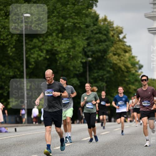 29.06.2025 - hella hamburg halbmarathon Dr. Thomas Lammeyer http://msf.ph/oto/8223489 29.06.2025 10:13:07 Kennedybrücke 1823, 2427, 3762, 4592, 4859, 6674, 7081, 7198, 9297, 9823, 9951, 9958, 10035, 10092, 10194, 10609, 10857 meine-sportfotos.de