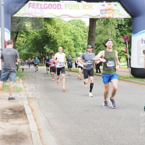 29.06.2025 - hella hamburg halbmarathon MichiJ http://msf.ph/oto/8223623 29.06.2025 10:24:53 Zwischen KM18-KM19 3843, 12514, 14875, 15701, 15959, 16119, 18259 meine-sportfotos.de
