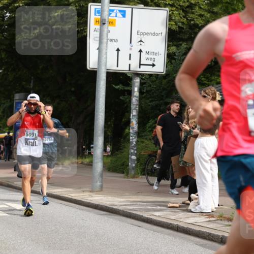 29.06.2025 - hella hamburg halbmarathon Yannick Fuchs http://msf.ph/oto/8223640 29.06.2025 10:33:13 20KM 1710, 2262, 2296, 2719, 2745, 2849, 2980, 3014, 3431, 4148, 5091, 5248, 6095, 6684, 7110, 8091, 9403, 10218, 11049, 11055, 11281, 11282, 11379, 12137, 12915, 13755, 13800, 14905, 15372, 16075, 16280, 17154, 17623, 17646, 17722, 18761, 19004, 19151 meine-sportfotos.de