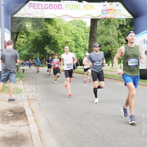 29.06.2025 - hella hamburg halbmarathon MichiJ http://msf.ph/oto/8223659 29.06.2025 10:24:54 Zwischen KM18-KM19 3843, 12514, 14875, 15701, 15959, 16119, 18259 meine-sportfotos.de