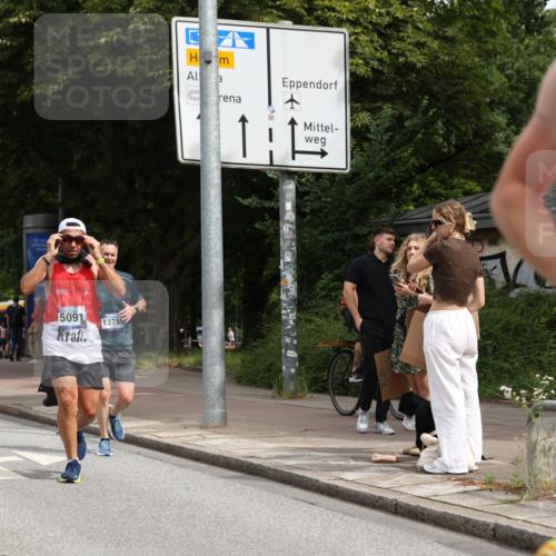 29.06.2025 - hella hamburg halbmarathon Yannick Fuchs http://msf.ph/oto/8223661 29.06.2025 10:33:13 20KM 1710, 2262, 2296, 2719, 2745, 2849, 2980, 3014, 3431, 4148, 5091, 5248, 6095, 6684, 7110, 8091, 9403, 10218, 11049, 11055, 11281, 11282, 11379, 12137, 12915, 13755, 13800, 14905, 15372, 16075, 16280, 17154, 17623, 17646, 17722, 18761, 19004, 19151 meine-sportfotos.de