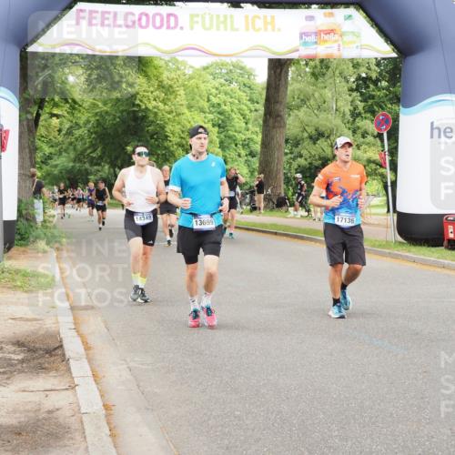 29.06.2025 - hella hamburg halbmarathon MichiJ http://msf.ph/oto/8223707 29.06.2025 10:48:58 Zwischen KM18-KM19 1674, 4095, 6674, 6752, 8045, 8478, 9928, 10766, 11670, 11968, 13699, 13868, 14348, 14456, 15859, 16654, 17136 meine-sportfotos.de